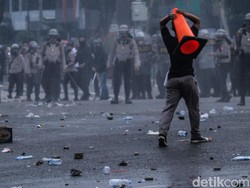 Video Polda Metro Tetapkan 54 Tersangka Demo Ricuh Omnibus Law