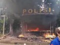 VIDEO: Massa Bakar Pos Polisi di Kawasan Patung Kuda