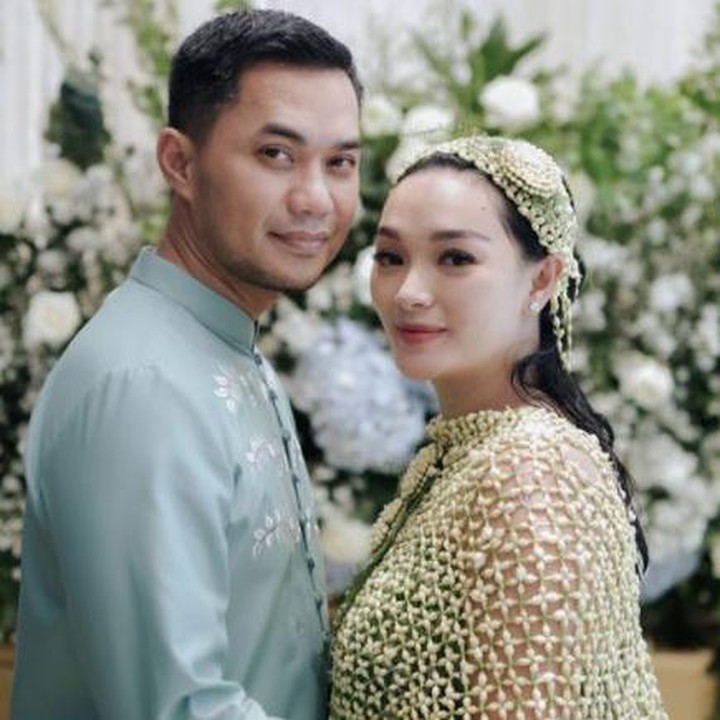 <p>Seperti diketahui, Zaskia dan Sirajuddin menikah pada 22 April 2020 lalu di Cikarang, Jawa Barat. (Foto: Instagram @frrdnnn)</p>