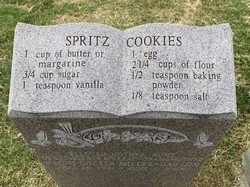 Ada Resep Kue Tertulis di Batu Nisan, Makam Ini Jadi Viral