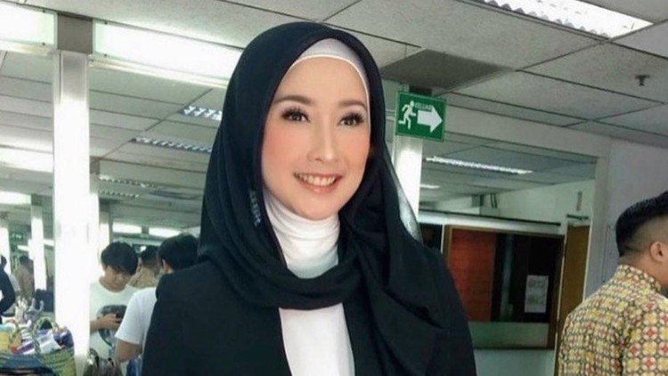 Pengakuan Desy Ratnasari Nangis karena Ditampar Christine Hakim Saat