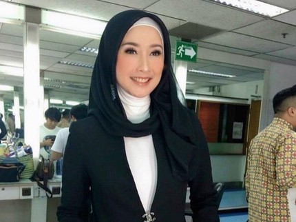 Pengakuan Desy Ratnasari Nangis karena Ditampar Christine Hakim Saat Syuting