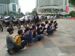 11 Remaja di Dekat Bundaran HI Diamankan Polisi, Dibawa ke Monas