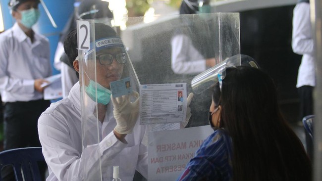 Bappenas membuka penerimaan CPNS untuk 96 formasi dengan kualifikasi pendidikan lulusan D4 dan S1.