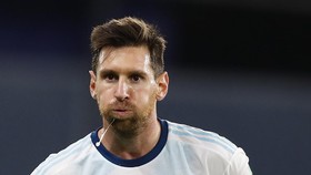 Messi Lampaui Rekor Gol Batistuta dan Riquelme di Argentina
