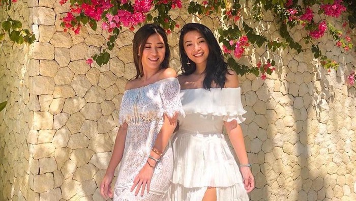 5 Style OOTD Kompak ala Influencer Kakak Beradik, Sibling Goals!