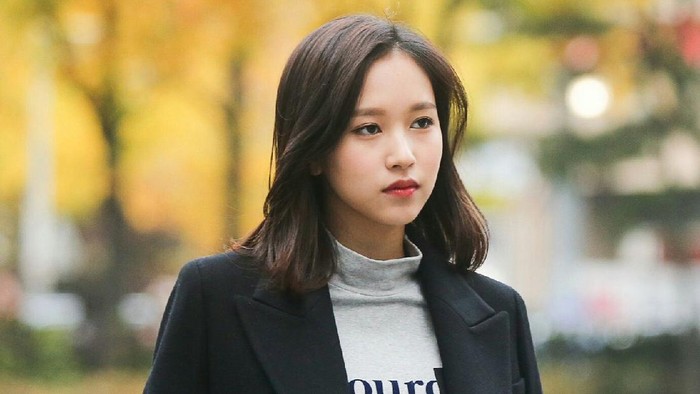 Latar Belakang Keluarga Mina TWICE Ramai Dibicarakan, Ini Alasannya!