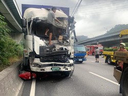 Viral Motor Masuk Tol Picu Tabrakan Beruntun