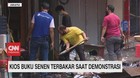 VIDEO: Kios Buku Terbakar & Dijarah Saat Demonstrasi