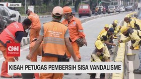 VIDEO: Kisah Petugas Pembersih Sisa Vandalisme