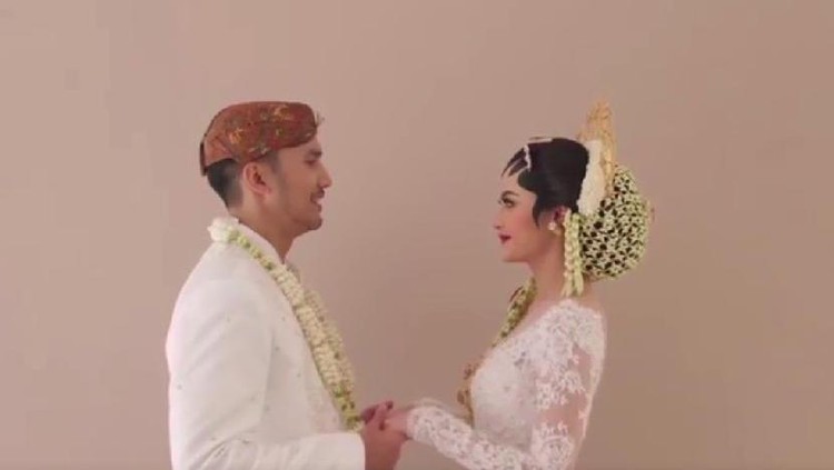 Pernikahan Ovi Dian