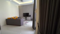 <p>Tak cuma satu vila, ia memiliki komplek vila berhektar-hektar yang terdiri belasan unit vila. Ia menyebutkan dalam YouTube Raffi Ahmad, di kompleknya itu, ia memiliki vila dengan kamar dua sebanyak 11 unit, 5 kamar sebanyak 1 unit, ada juga yang 3 kamar, dan 4 kamar. (Foto: YouTube Rans Entertainment)</p>