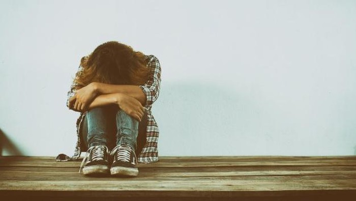 Tahapan Duka yang Pasti Dialami Seseorang, Cari Tahu Lebih Jauh di Sini!