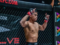 ONE Championship: Kembali Naik Ring, Eko Roni Langsung Menang