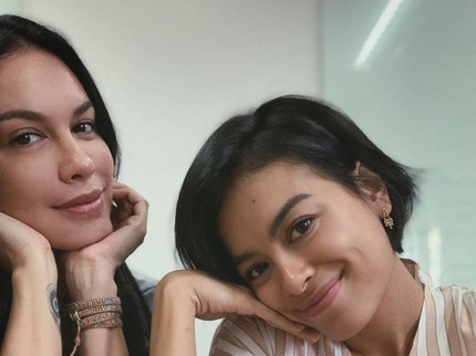Cantik! 7 Potret Sophia Latjuba dan Eva Celia, Bagai Pinang Dibelah Dua