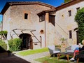 VIDEO: Bermalam dalam Vila Romantis di Tuscany