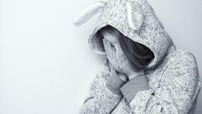 5 Alasan Berikut Buktikan Kalau Baper Berlebihan Gak Baik Buat Mental dan Dompet Kamu