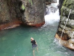 Rekomendasi 4 Curug Cantik di Bogor