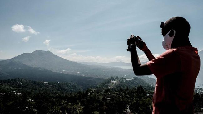 Simakrama Kepariwisataan merupakan inisiatif Pemerintah Provinsi Bali yang didukung Kemenparekraf guna mendukung sektor pariwisata di provinsi itu.