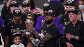 Lakers Juara, Persembahan Terindah LeBron James untuk Bryant