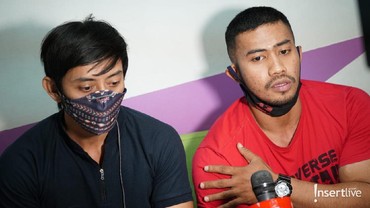 img-title Ini Sosok Abang-abang Pecel Lele Bertubuh Kekar yang Viral di Medsos