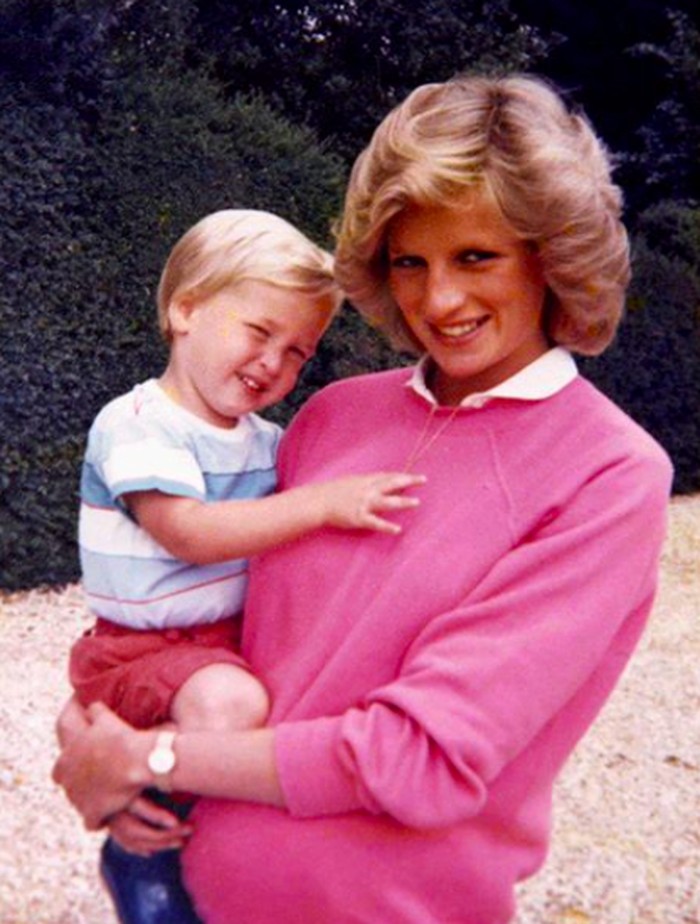 Putri Diana dan Pangeran William semasa kecil