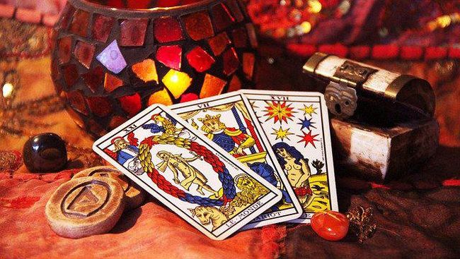 Serba Serbi Dunia Tarot Berikut Harus Banget Kamu Ketahui