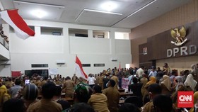 Ribuan PNS Tidore Demo Tunjangan, Anggota DPRD Nyaris Dipukul
