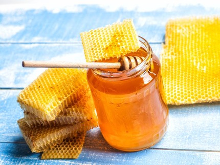 5 Manfaat Mengonsumsi Madu untuk Ibu Menyusui, Bunda Perlu Tahu