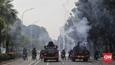 FOTO: Demo 1310 Tolak Omnibus Law Berakhir Ricuh Massa Aliansi Aliansi Nasional Anti Komunis (ANAK) NKRI menggelar aksi menolak omnibus law Cipta Kerja di Jakarta Pusat, Selasa (13/10).