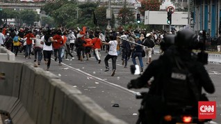 Survei: Polisi Makin Represif, Warga Takut Sampaikan Pendapat