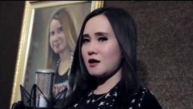 Mengenal Eny Sagita, Pedangdut yang Sindir Pedas Nella Kharisma