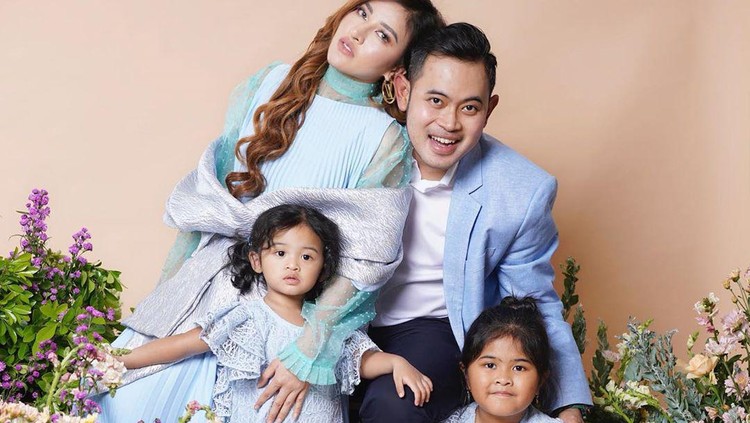 Gilang Widya Pramana dan Shandy Purnamasari