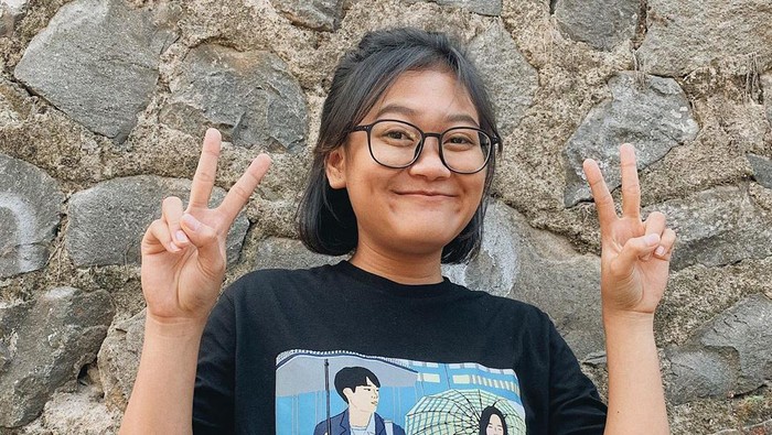 Kenalan dengan Komika Aci Resti: Imut dan Berbakat!