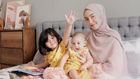 <p>Sementara anak kedua Melody Prima, Muhammad Raffasya Arshaka Setiyadi, dilahirkan pada 15 Maret 2020. (Foto: Instagram @melodyprima)</p>