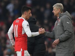Terkait Oezil, Ini Saran Wenger buat Arteta