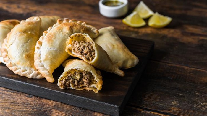 Pastel, Jajanan Indonesia yang Diadaptasi dari Empanada