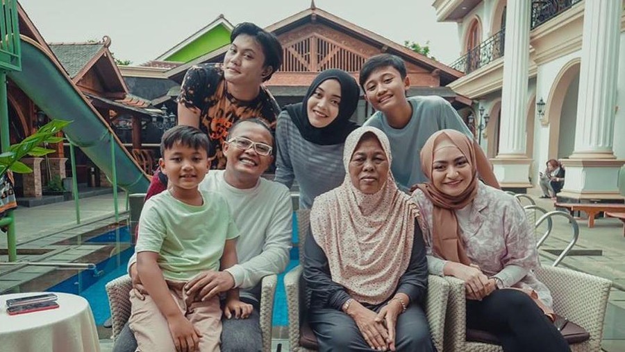 Ini Alasan yang Bikin Putri Delina Setuju Sule Nikahi Nathalie Holscher