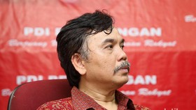 Pekik Takbir Iringi Vonis 10 Bulan Bui Syahganda Nainggolan