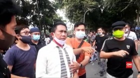 VIDEO: Ketua KAMI Medan Ditangkap, Praperadilan Disiapkan
