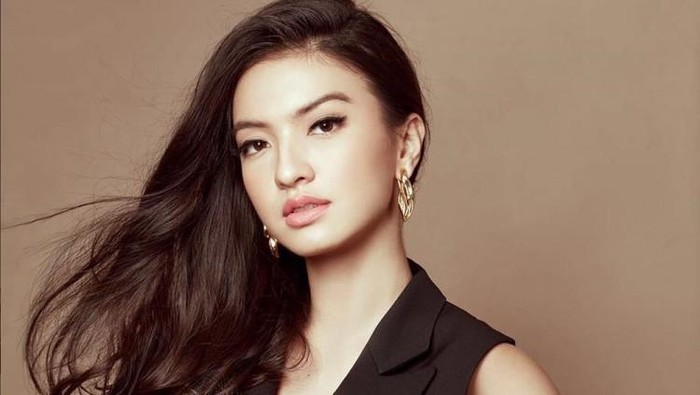 5 Potret Cantik Raline Shah Di Film Yang Dibintanginya