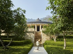 Ini Resor Mewah di Magelang Tempat Staycation Raisa dan Hamish