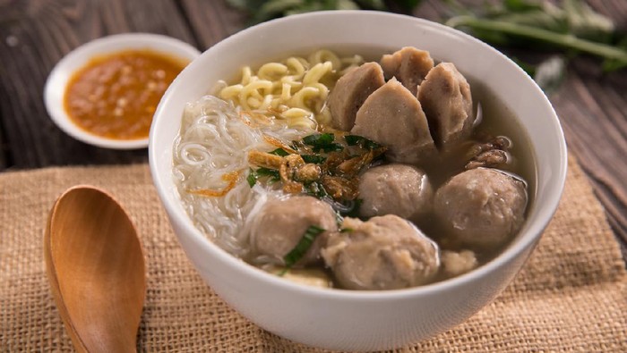 Bakso. indonesian meatball served with soup and noodle