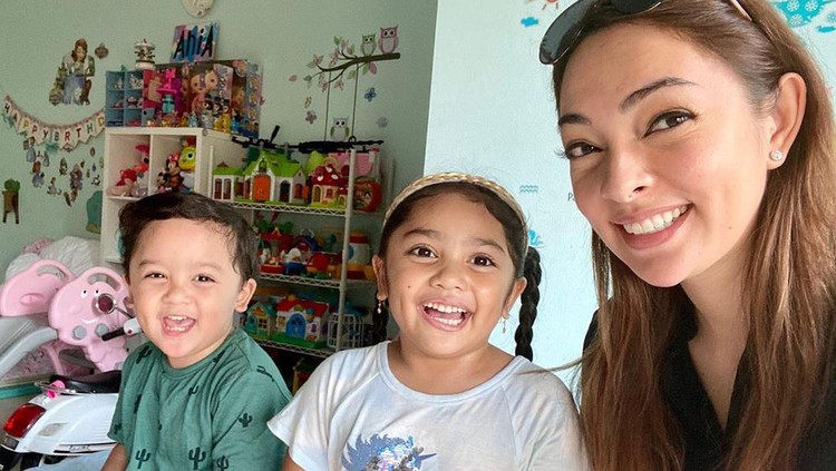 dr Reisa dan dua buah hati