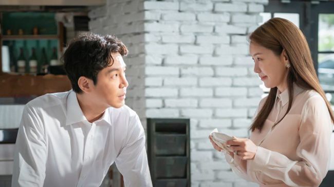 My Dangerous Wife memperpanjang daftar drama Korea bergenre thriller-misteri dengan bumbu perselingkuhan di dalamnya.
