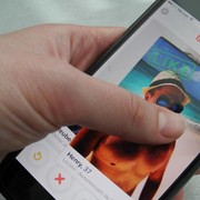 Duh! Penelitian Ungkap Pengguna Tinder Ternyata Banyak Sudah Punya Pasangan
