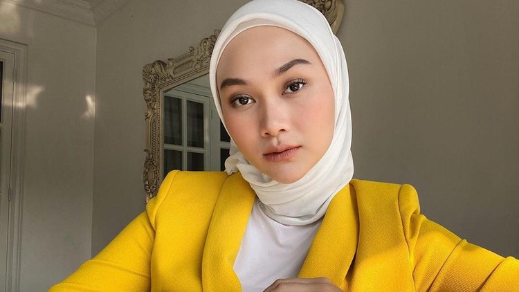 OOTD ke kantor OOTD ke kantor dengan celana dan hijab