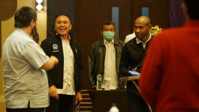 Mochammad Iriawan menegaskan akan menghajar pengurus PSSI yang terlibat dalam pengaturan skor.