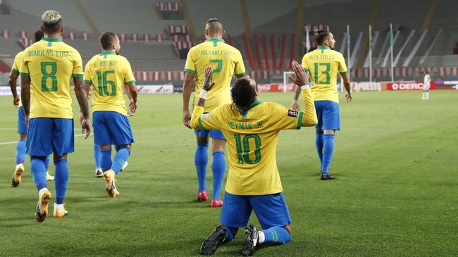FOTO: Neymar Menggila, Brasil Hajar Peru 4-2