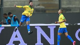 FOTO: Neymar Menggila, Brasil Hajar Peru 4-2